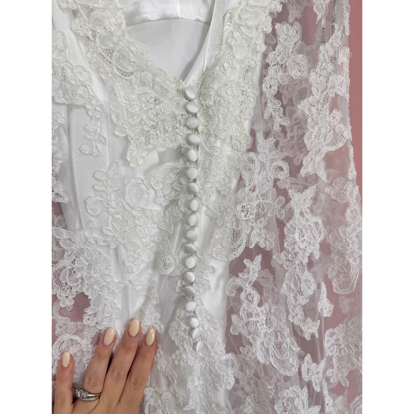 Maggie Sottero Bronwyn Wedding Gown Lace Size 12