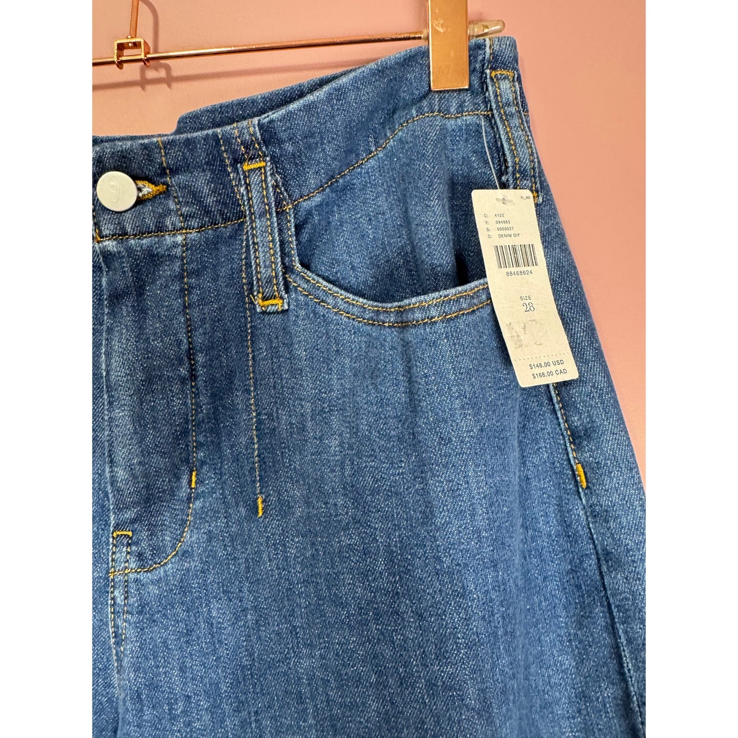 Pilcro Anthropologie The Leni Mid-RIse Tapered Barrel Jeans Size 28