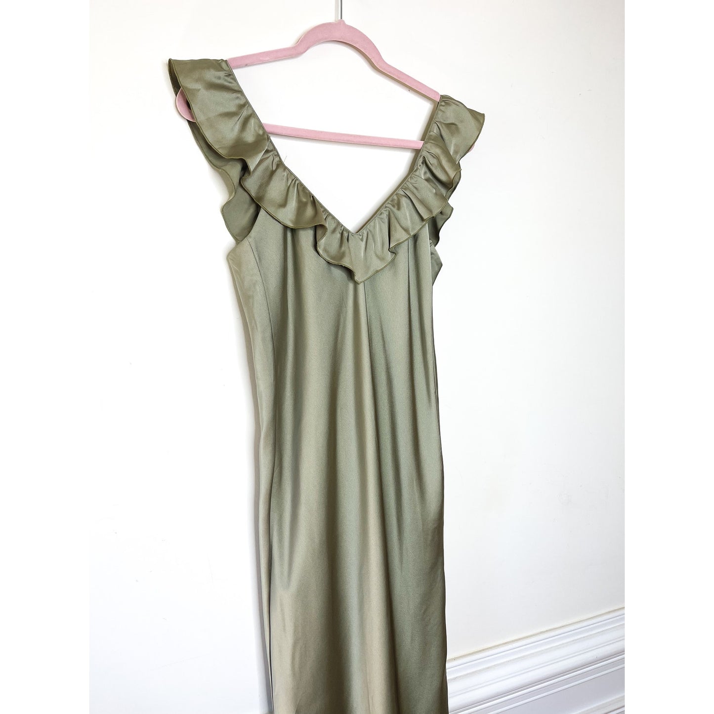 Show Me Your Mumu Serene Slip Dress in Moss Green Luxe Satin Size Medium