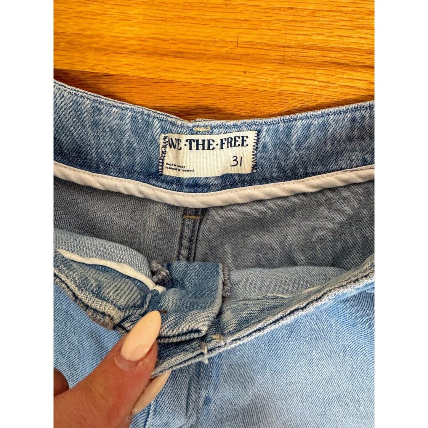 We The Free Bluebell Low Rise Pleated Denim‎ Shorts Size 31