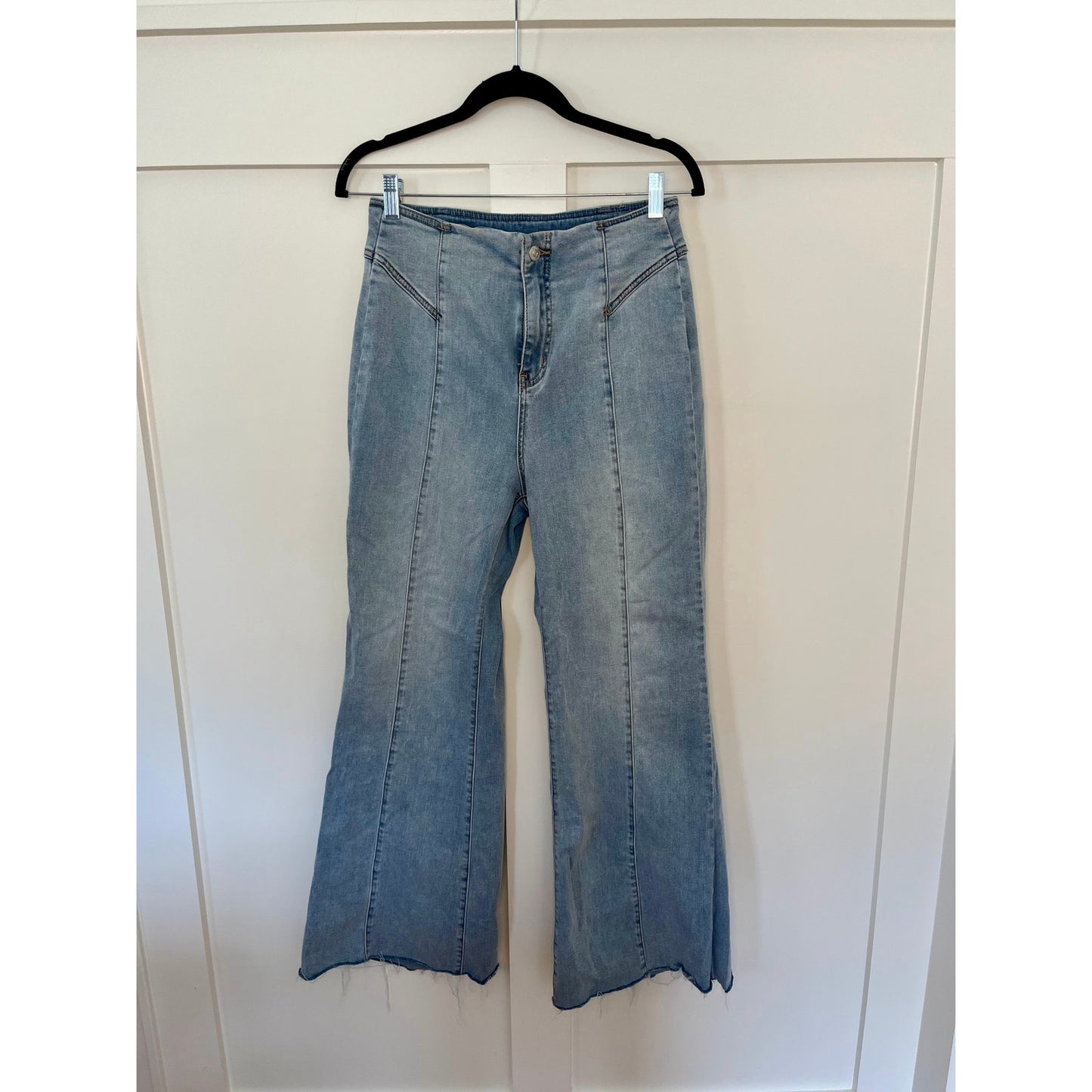 Free People CRVY Wild Honey Raw Hem Flare Jeans Size 29