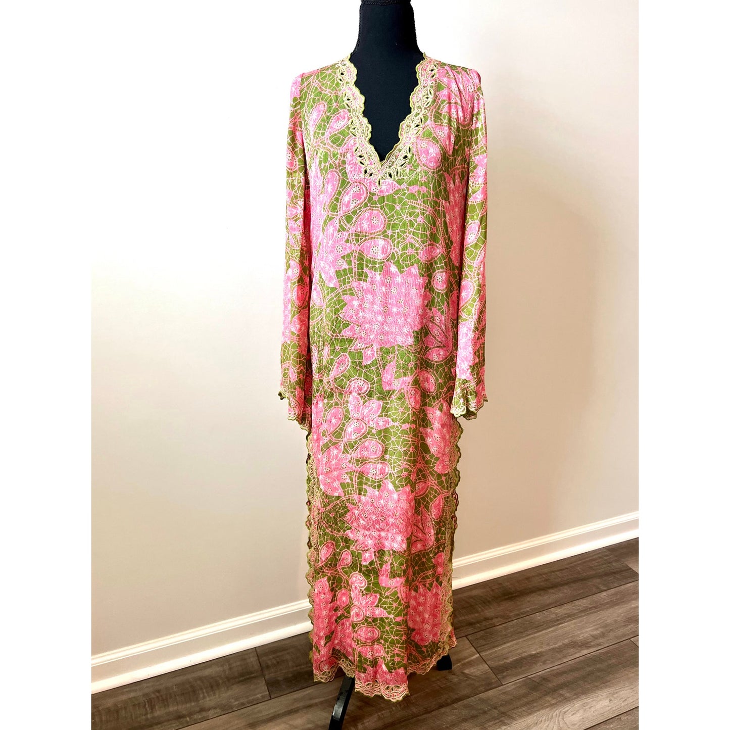 Hemant and Nandita Pakhi Kaftan Dress with Slip Lining Small Floral Side Slit