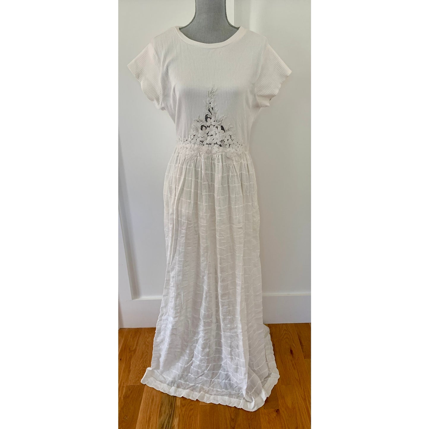 Free People Serenity Maxi Dress Marshmallow Size XL Floral Embroidered Backless
