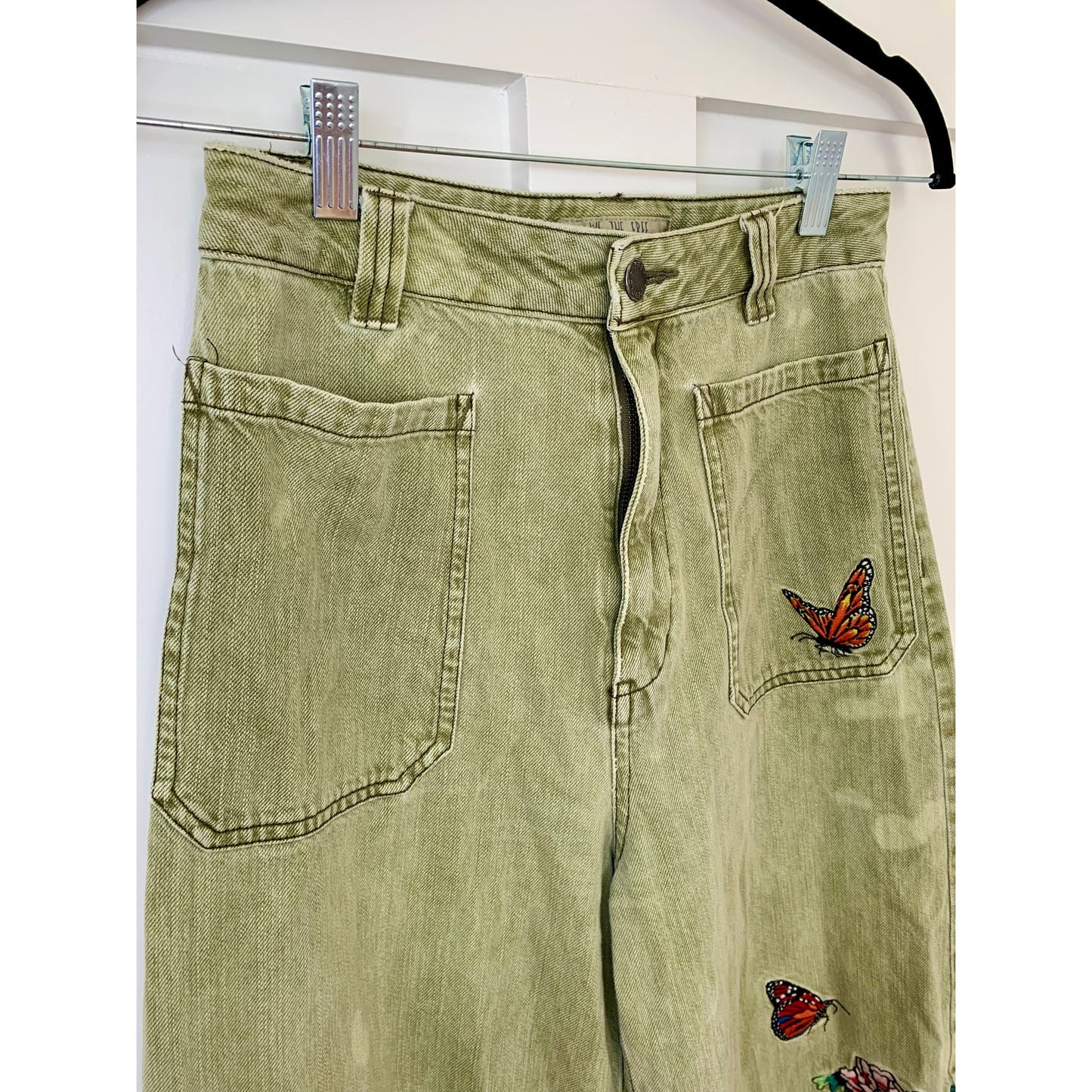 We The Free Wide Leg Jeans in Army Green Sz 26 Denim Ultra High Rise Embroidered