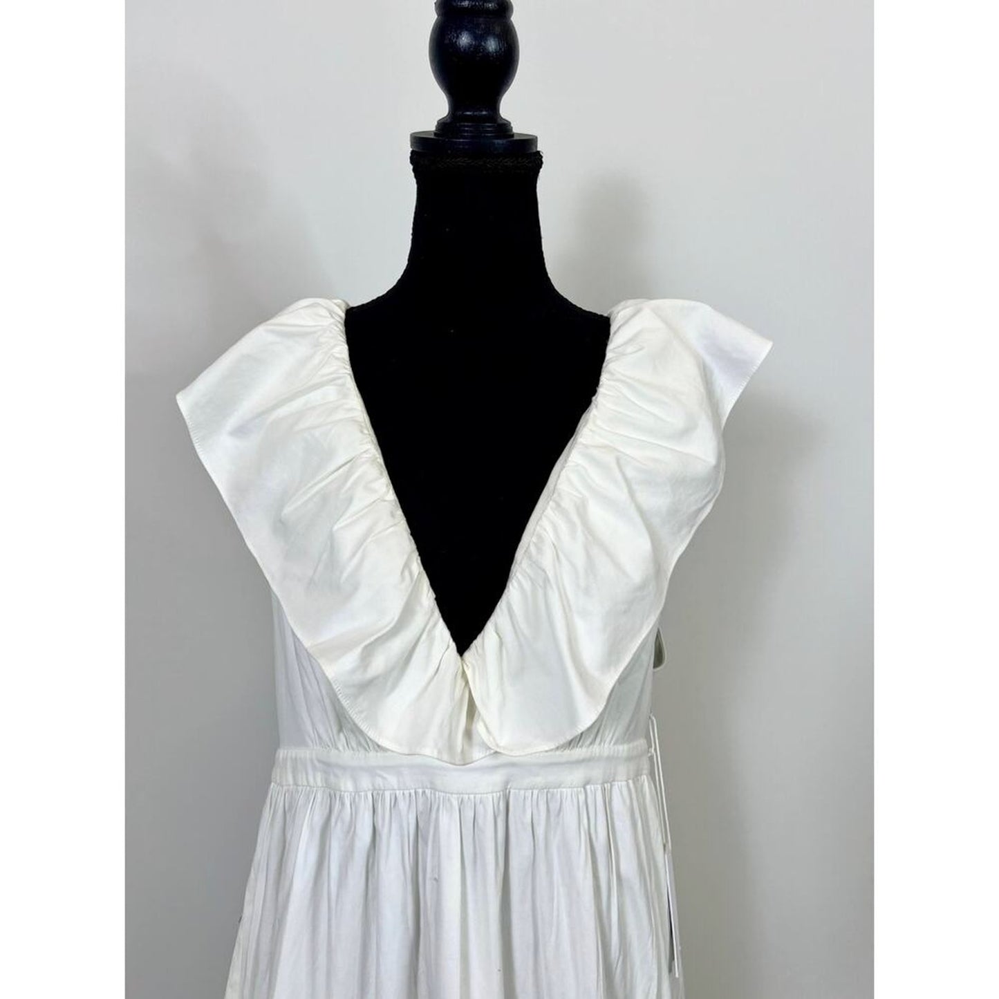 Reformation Fairfield Maxi‎ Dress in White Size 10 Sleeveless V-Neck Stretch