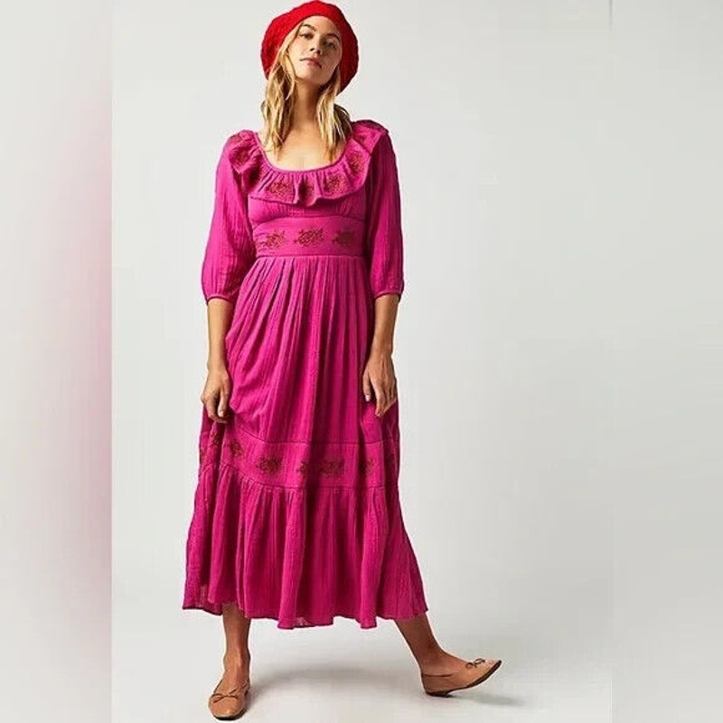 Free People Lovers Lane Maxi Dress in Pink Phenom Medium Floral Embroidered