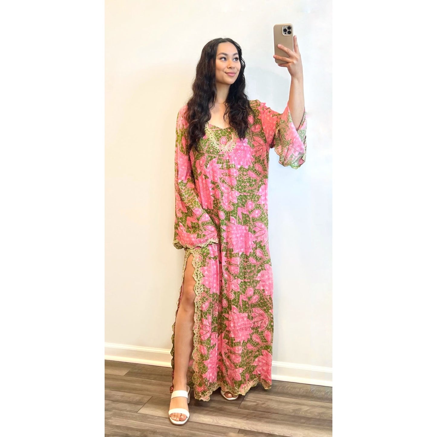 Hemant and Nandita Pakhi Kaftan Dress with Slip Lining Small Floral Side Slit