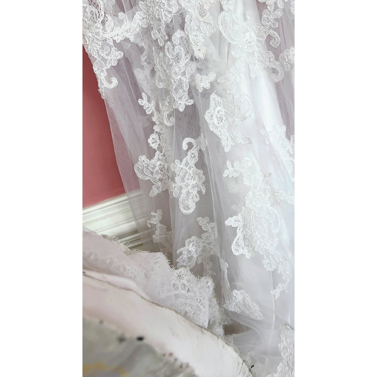 Maggie Sottero Bronwyn Wedding Gown Lace Size 12