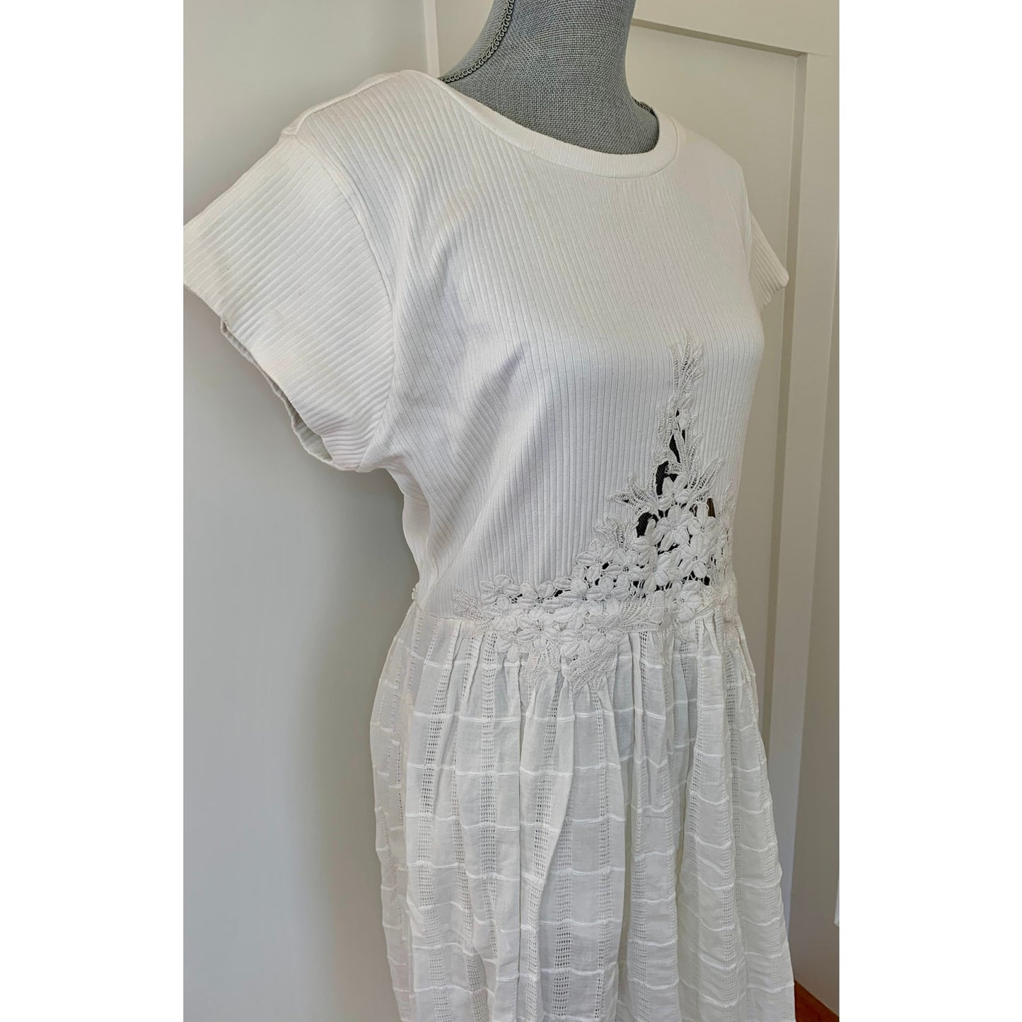Free People Serenity Maxi Dress Marshmallow Size XL Floral Embroidered Backless