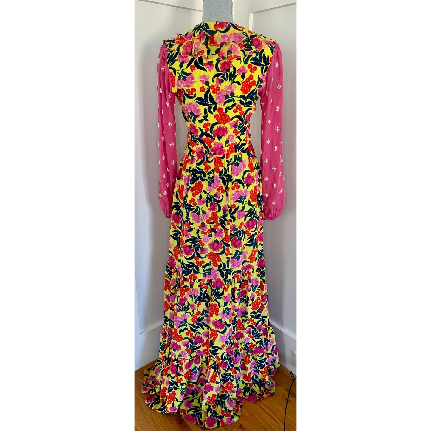 Saloni Ginny Maxi Dress in Multicolor Floral Size 4 Embellished Long Sleeve Silk