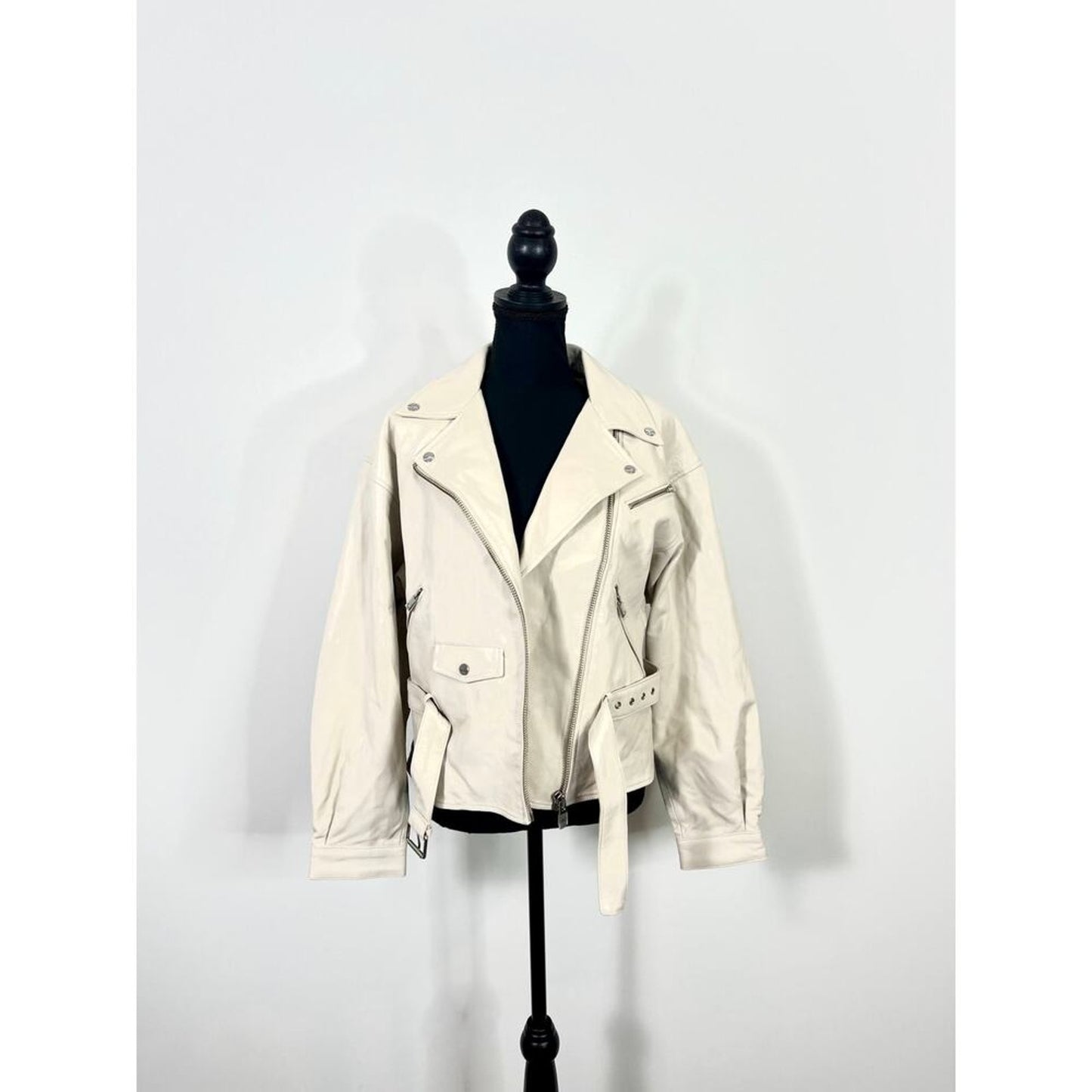 LAMARQUE Daniela Motorcycle Jacket‎ in Bone Small Leather Full Zip Belted Lined