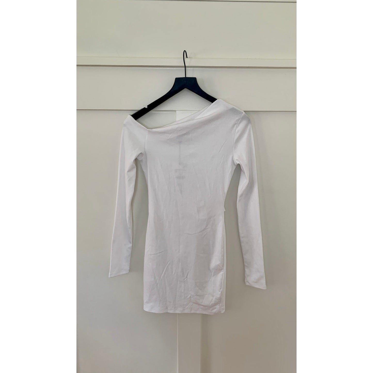 Zara Mini Dress in White Medium Bodycon Asymmetrical Off Shoulder Party Cocktail
