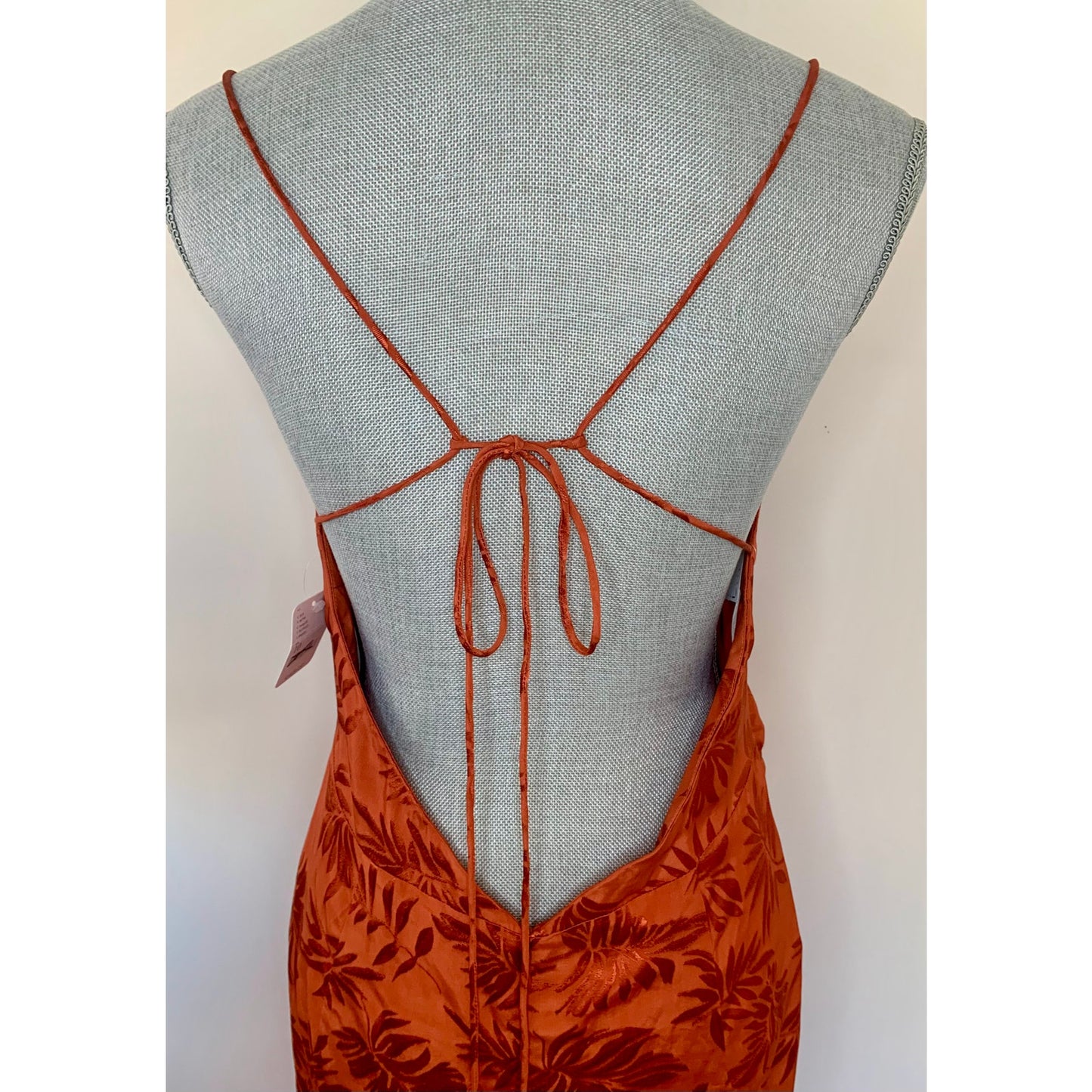 Significant Other Mae Maxi Dress in Clay Orange Size 10 Floral Embossed V-Neck