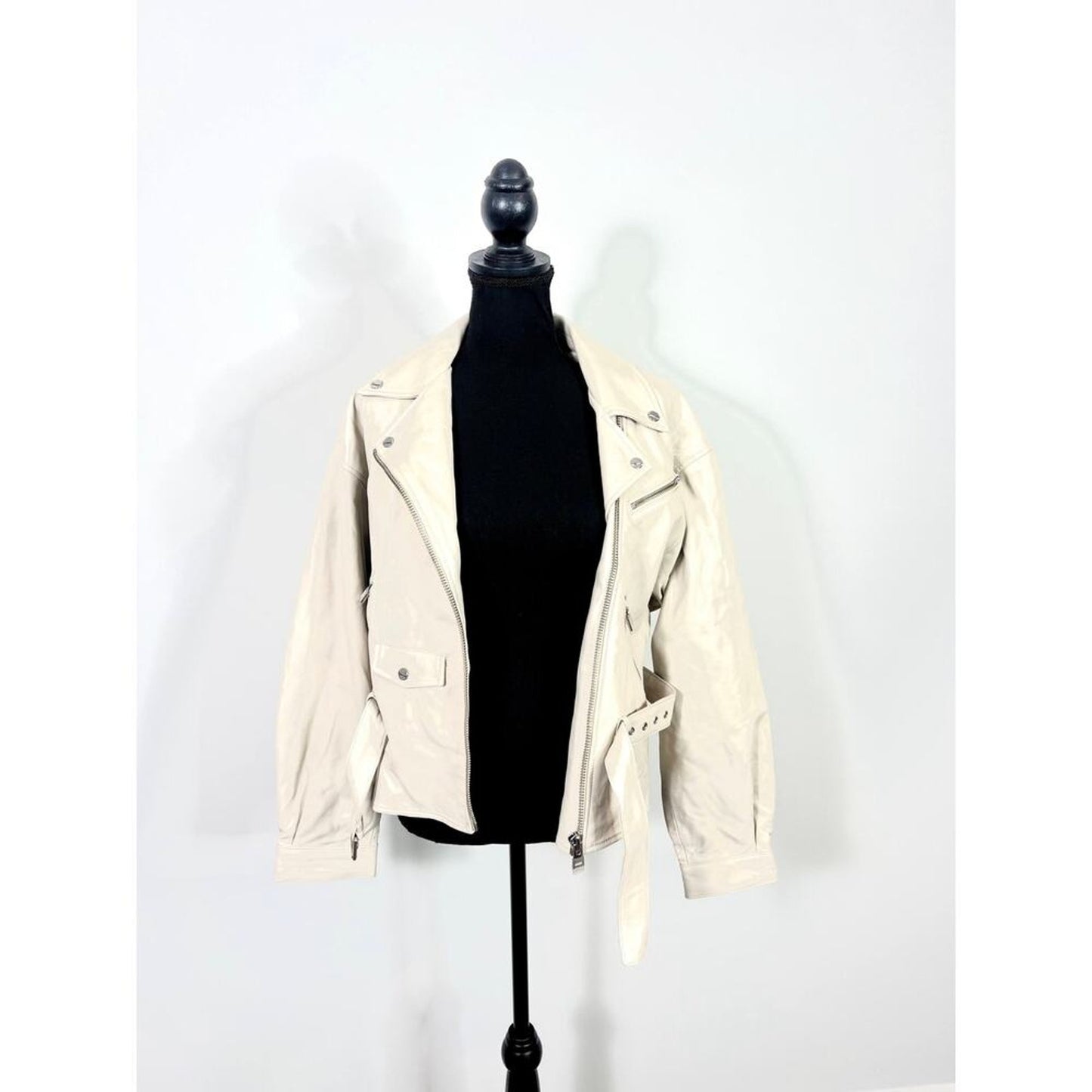 LAMARQUE Daniela Motorcycle Jacket‎ in Bone Small Leather Full Zip Belted Lined