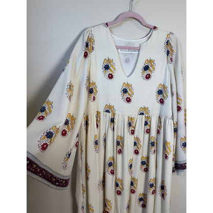 ALIX OF BOHEMIA Cream Floral Print Long Sleeve Maxi Dress Size M