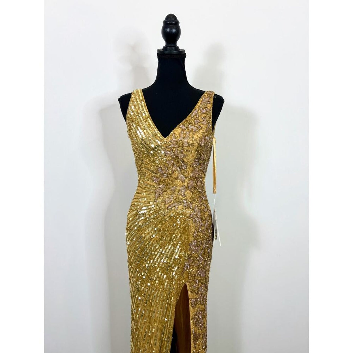 Mac‎ Duggal Gold Sequin Slit Gown Size 2