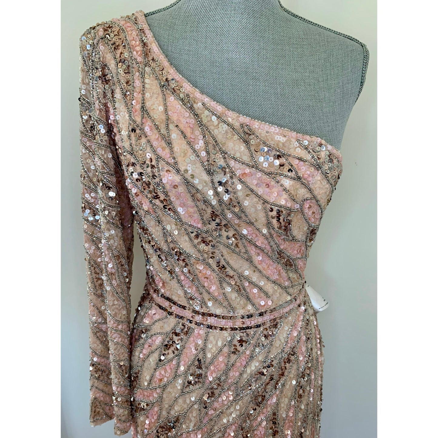 MacDuggal One Shoulder Sequin Gown Maxi in Pink/Silver Size 8 Beaded Long Sleeve