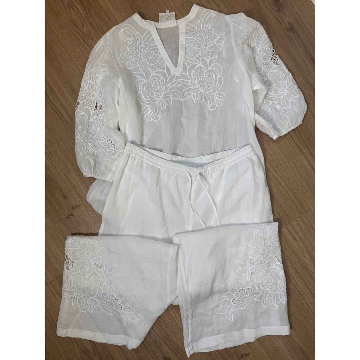 Johnny Was Jade White Linen Embroidered Tunic and Wide Leg Pant Set Womens Large