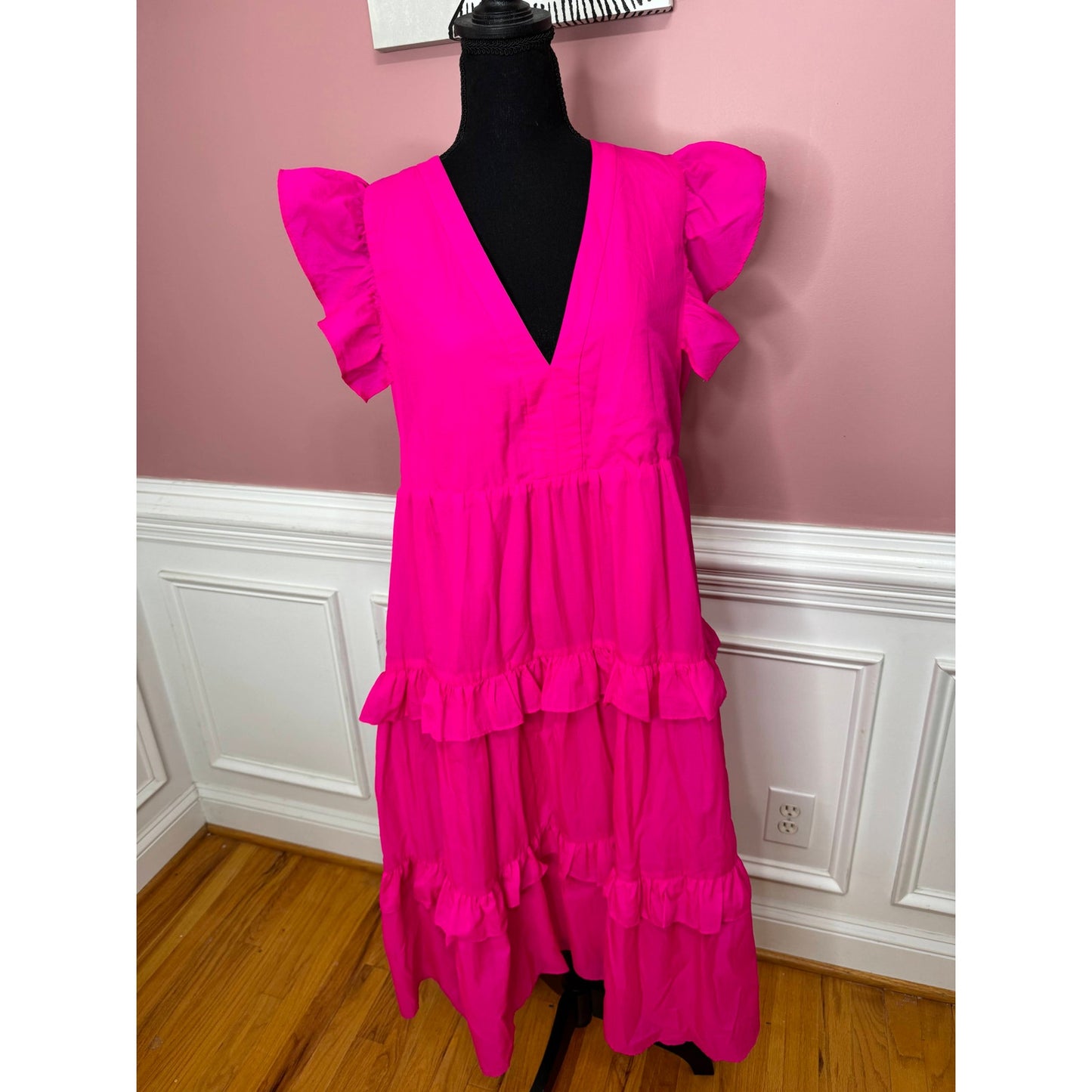 Amanda Uprichard Chamomile Dress in Cerise Large Sleeveless Tiered V-Neck Lined