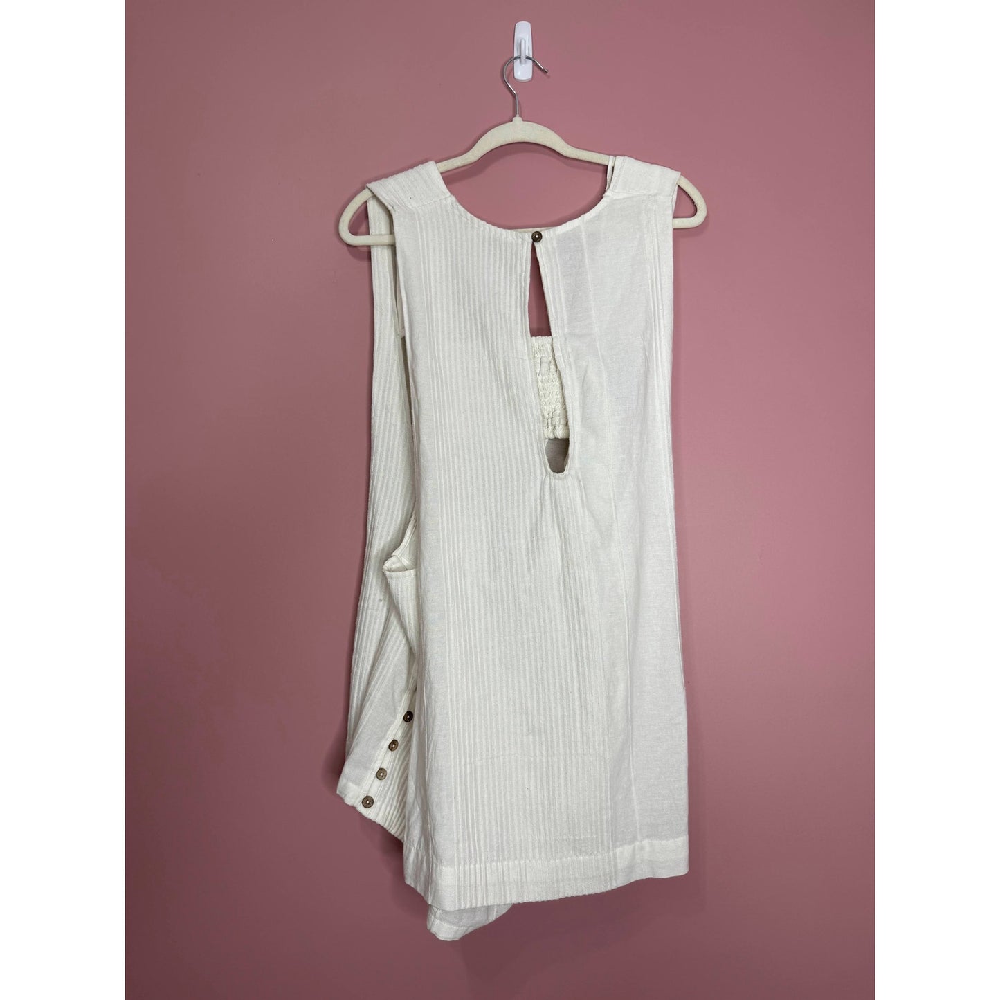 Free People Yara Set in Ivory Medium Keyhole Back Side Button Design Cotton