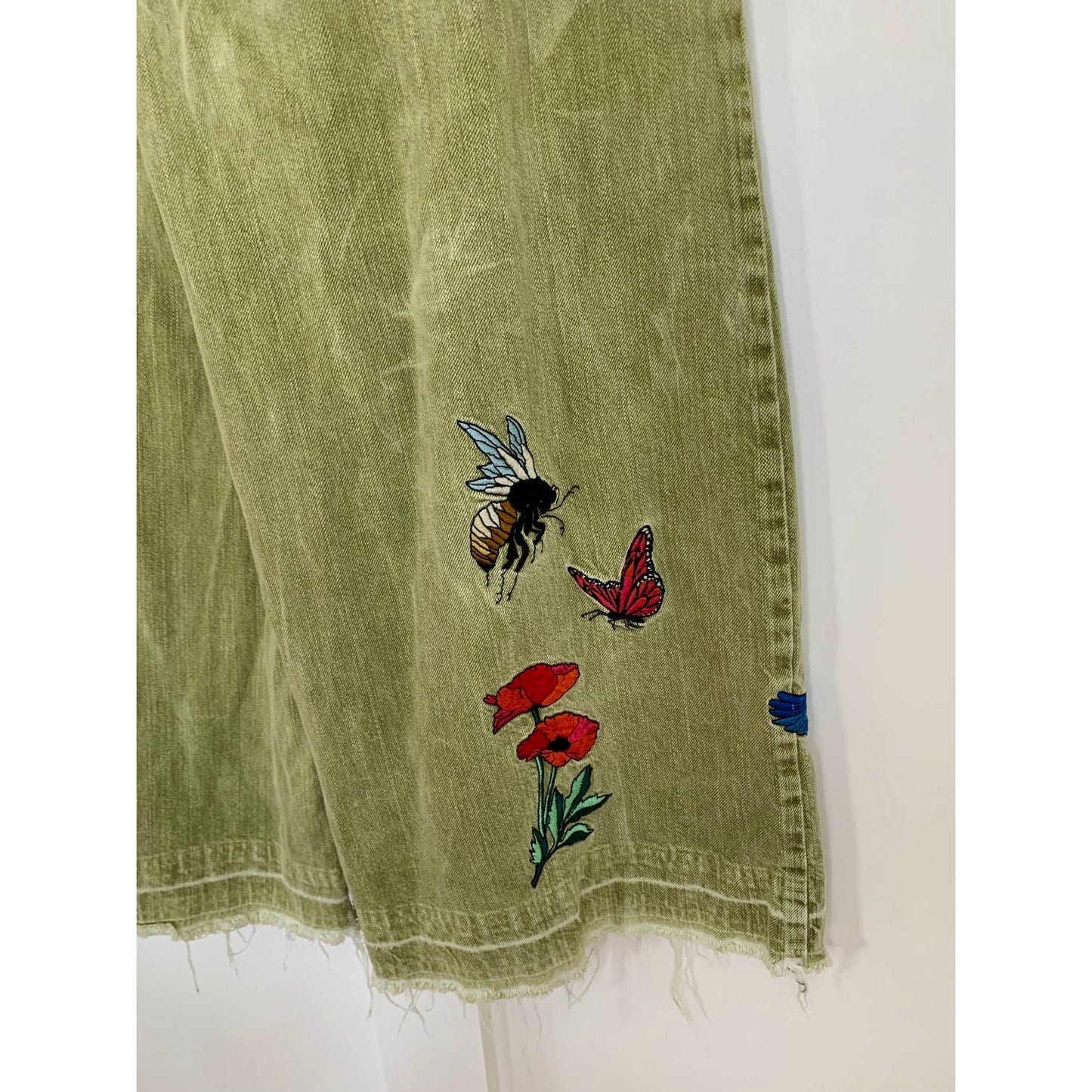 We The Free Wide Leg Jeans in Army Green Sz 26 Denim Ultra High Rise Embroidered