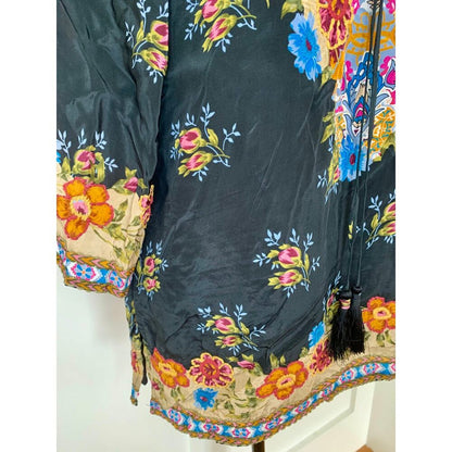 Tolani Tunic Top Black Floral Print Small Pullover Long Sleeve‎ V-Neck Tie Front