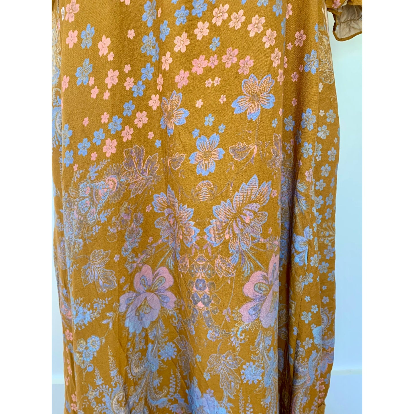 Free People Talsey Boho Floral Peasant Ruffled in Gold Small Floral 3/4 Sleeve