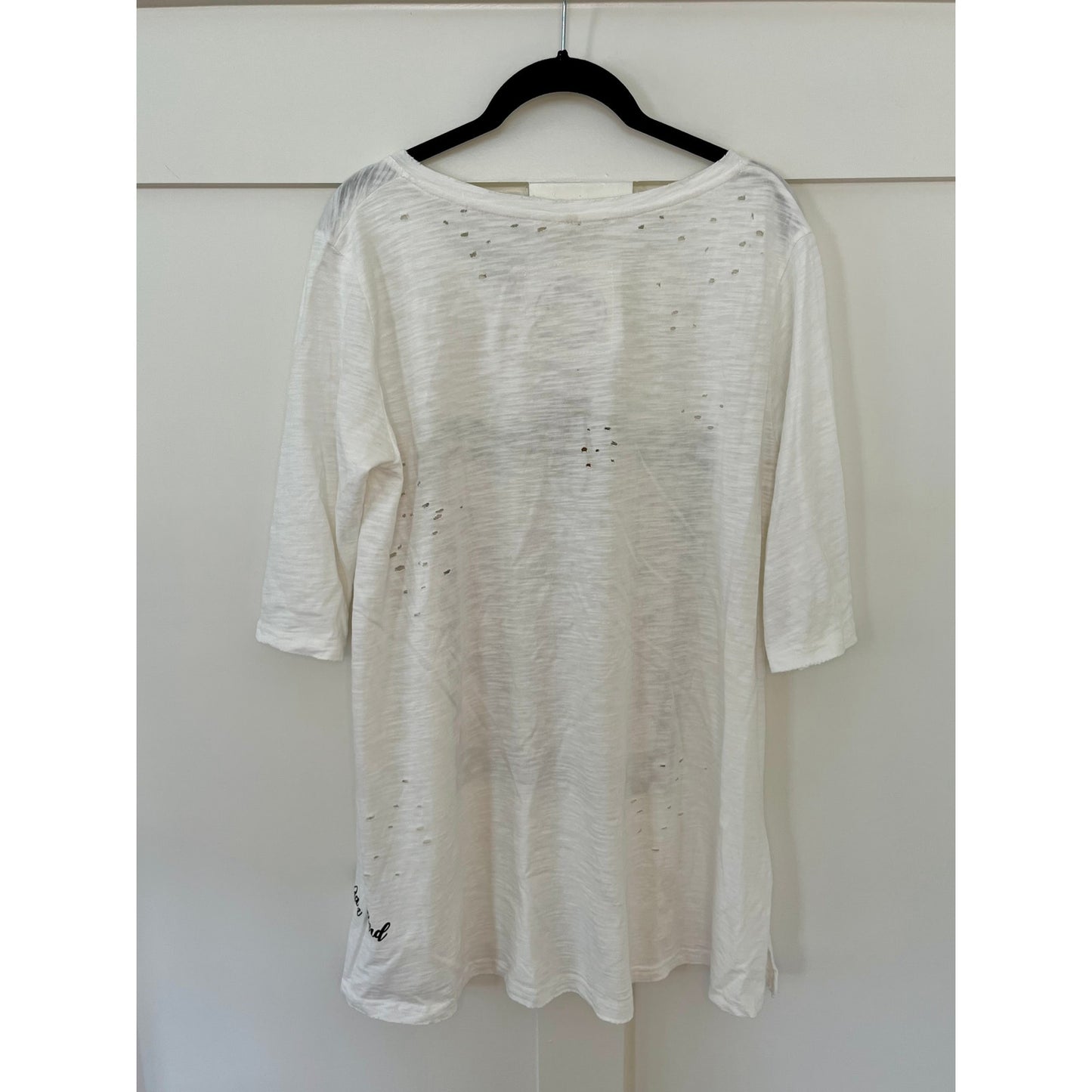 NEW NWT A Rare Bird Tattered T-Shirt Happy Thoughts Size S/M