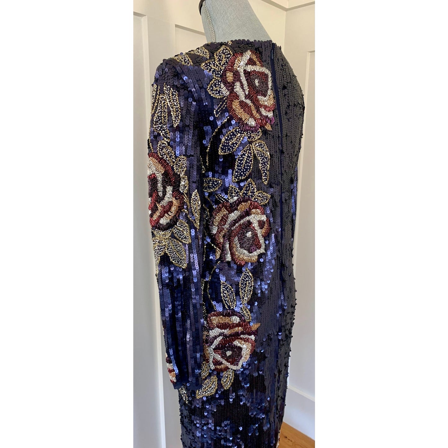Mac Duggal Metallic Floral Midi Sequin in Midnight Dress Size 8 Long Sleeve