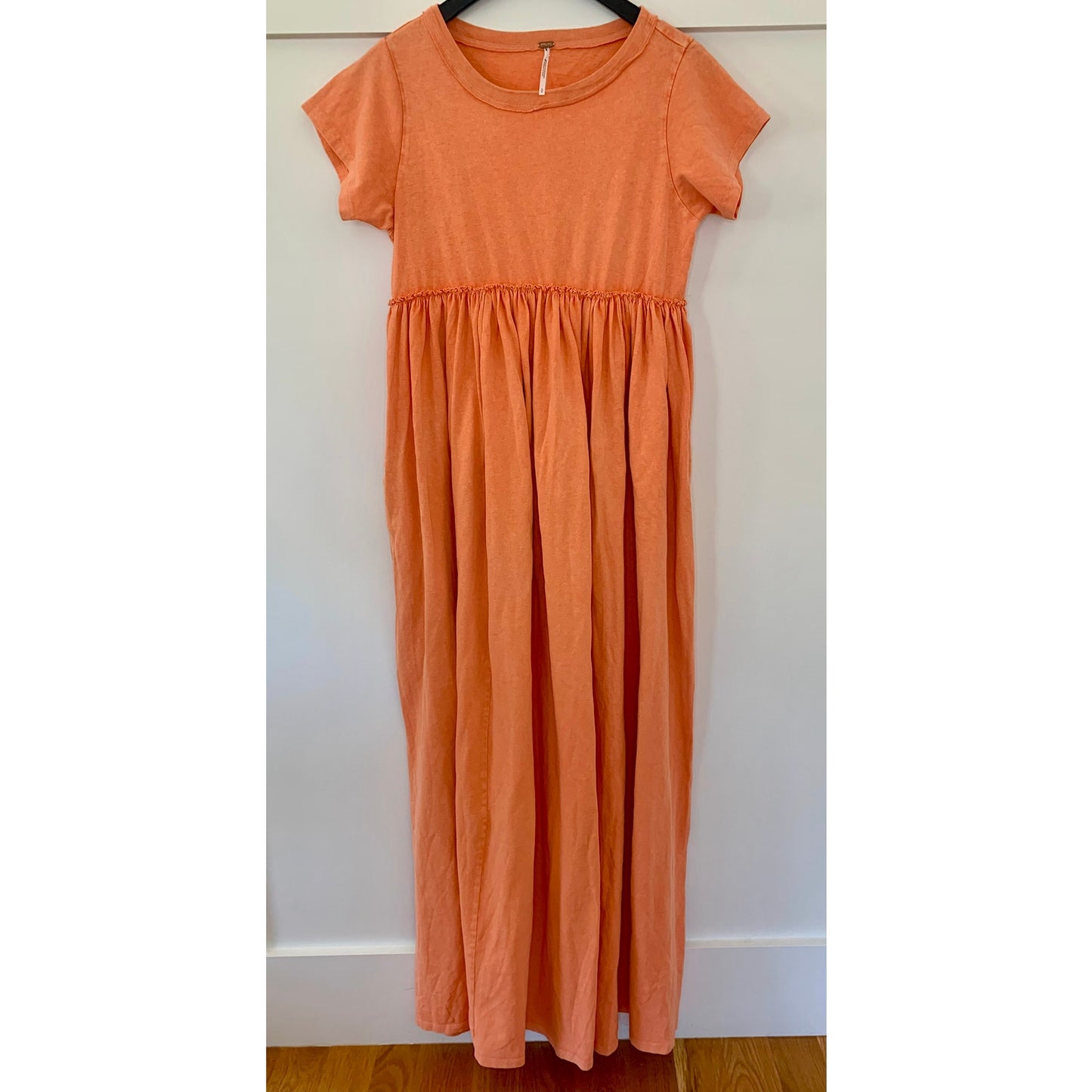 Free People Carissa Tee Maxi Dress in Peach Small Short Sleeve Pullover Cotton
