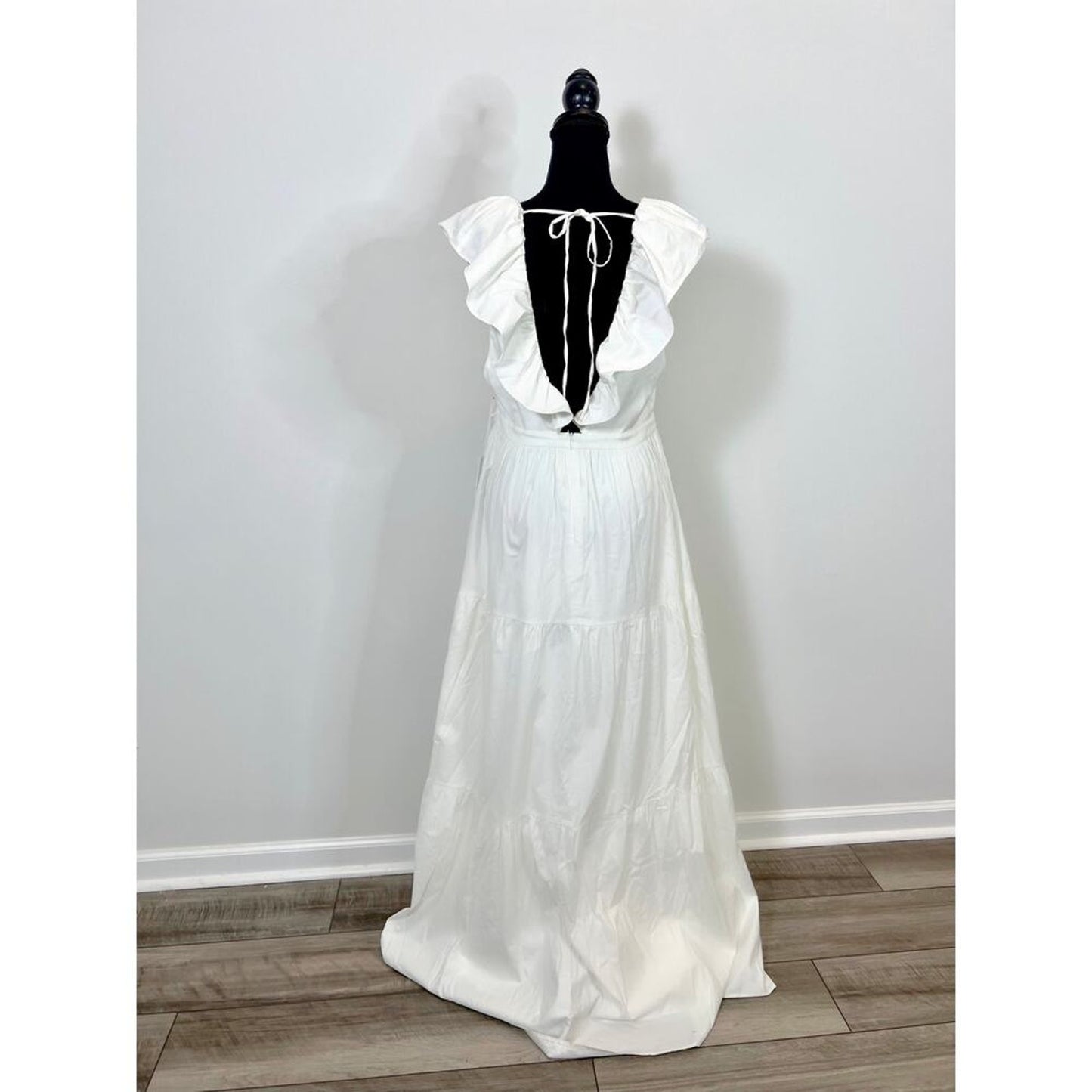 Reformation Fairfield Maxi‎ Dress in White Size 10 Sleeveless V-Neck Stretch