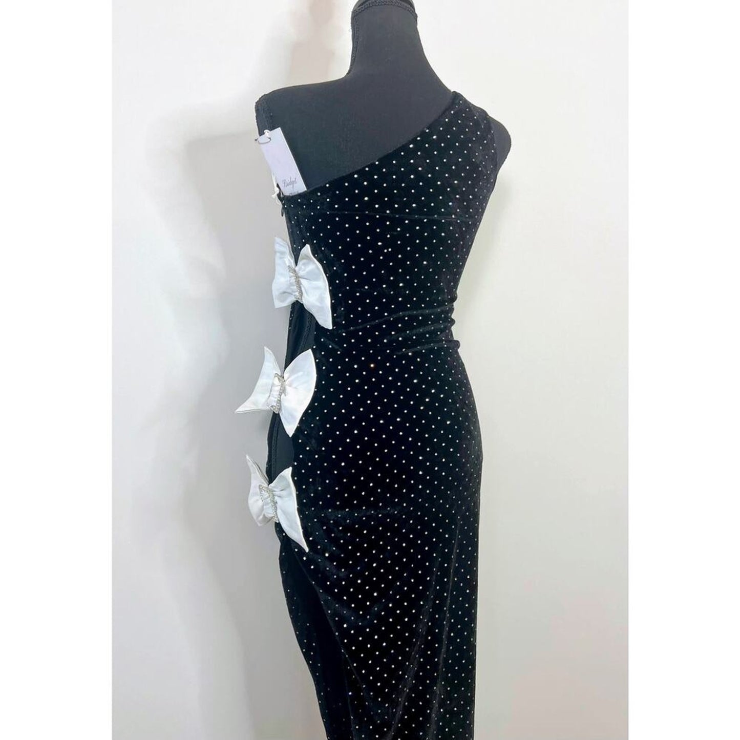 Majorelle x‎ Bridget Julia Bow Gown in Black/White Small One Shoulder Velvet