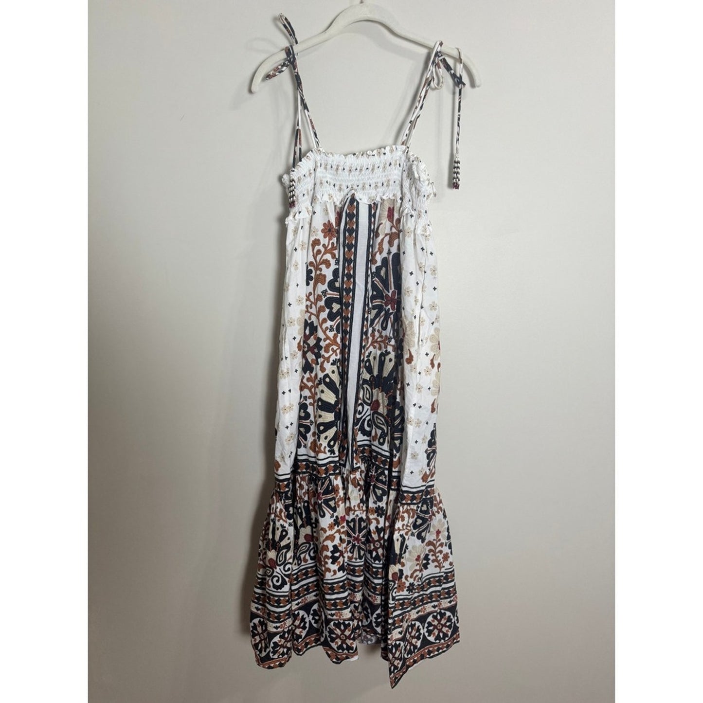 Farm Rio Women XL White Tile Floral Smocked Tiered Midi Dress Beaded Tassels