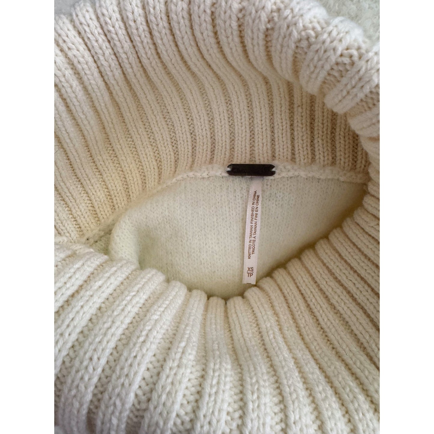 NEW Free People Milo Pullover in White Size XS