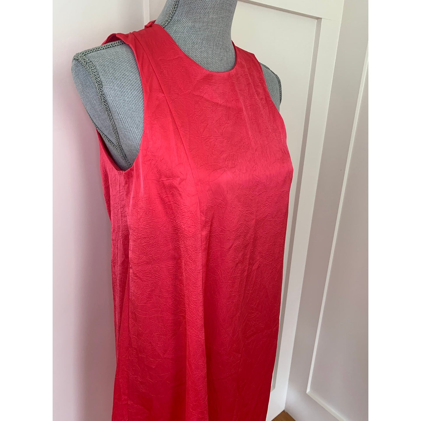 Baum Und Pferdgarten Amami Satin Shift Dress in Bright Pink Size 34 Sleeveless