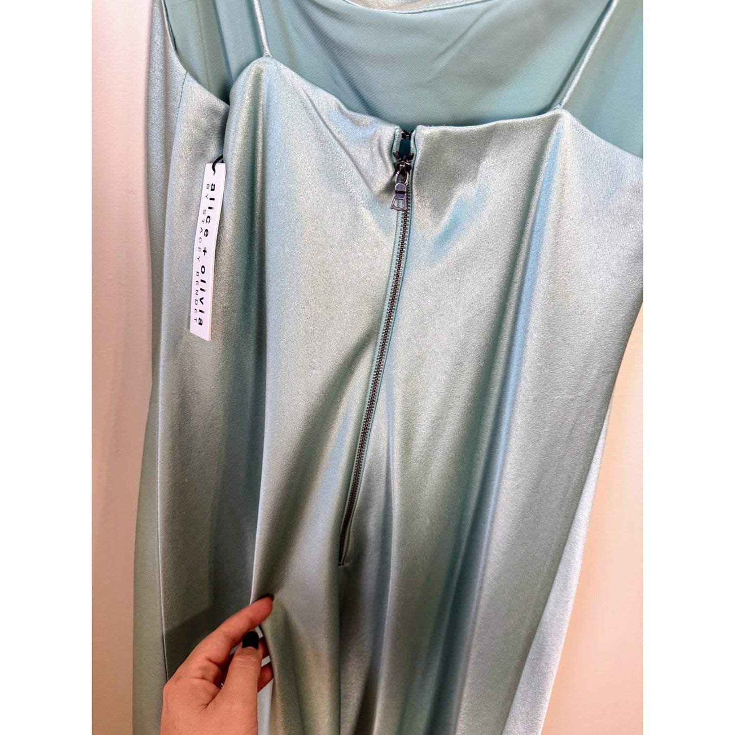 NEW NWT Alice + Olivia Satin Mini Dress in Breeze Size 10