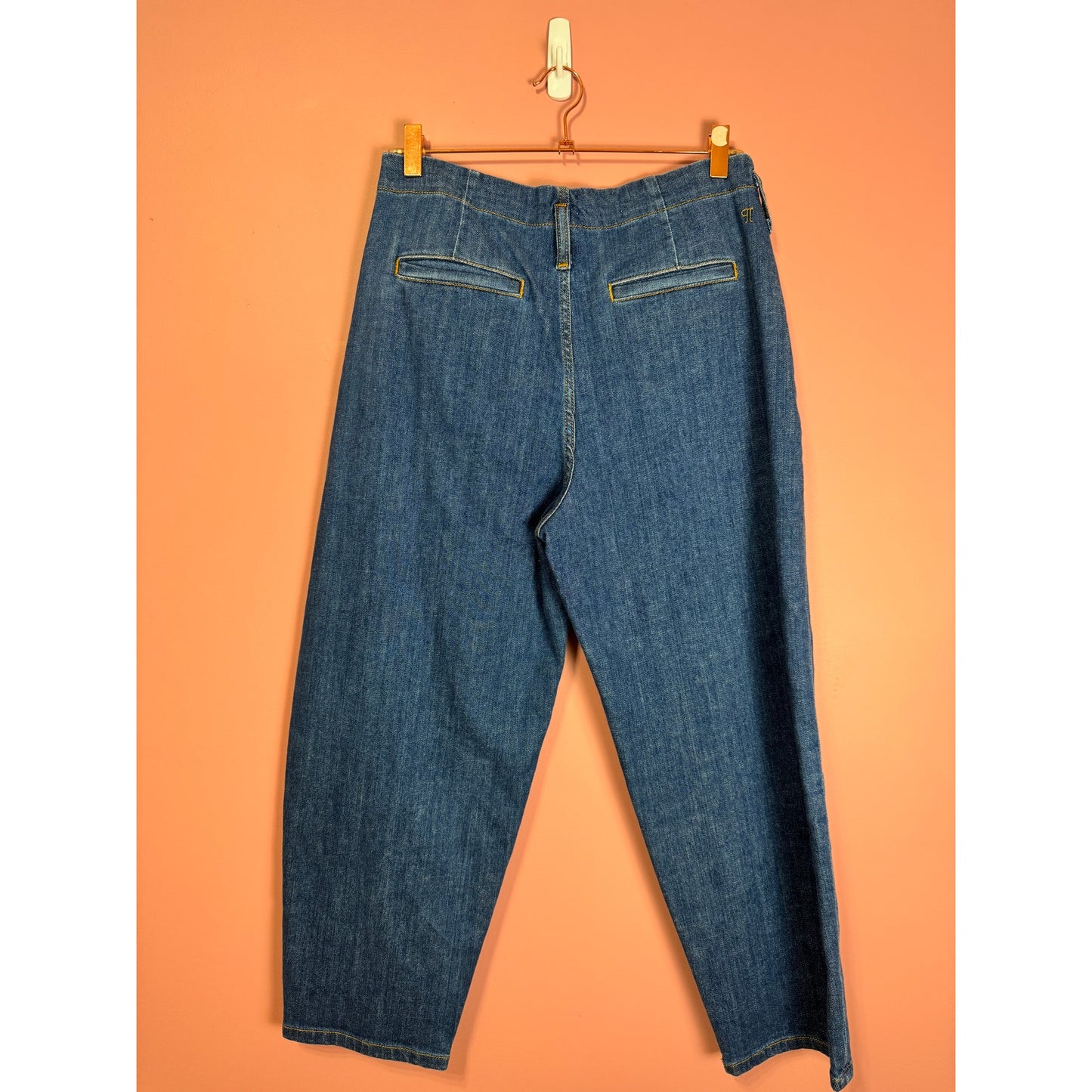 Pilcro Anthropologie The Leni Mid-RIse Tapered Barrel Jeans Size 28