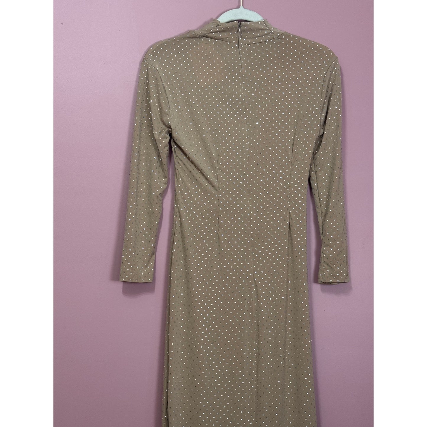Show Me Your Mumu All Out Maxi Dress in Taupe Size Medium