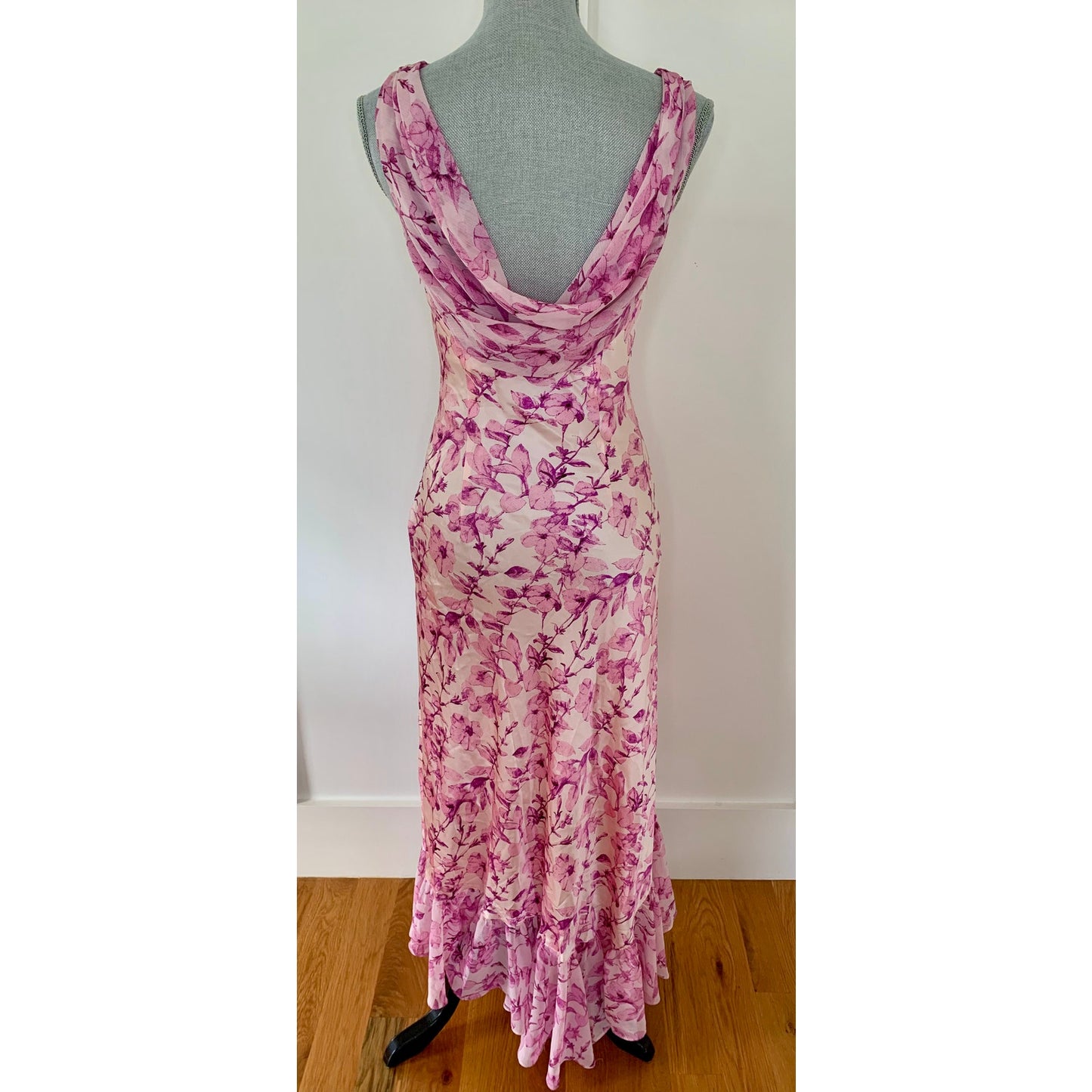 5 a 7 Cinq a Sept Raya Dress in Vibrant Plum Multi Size 2 Sleeveless Cowl Neck