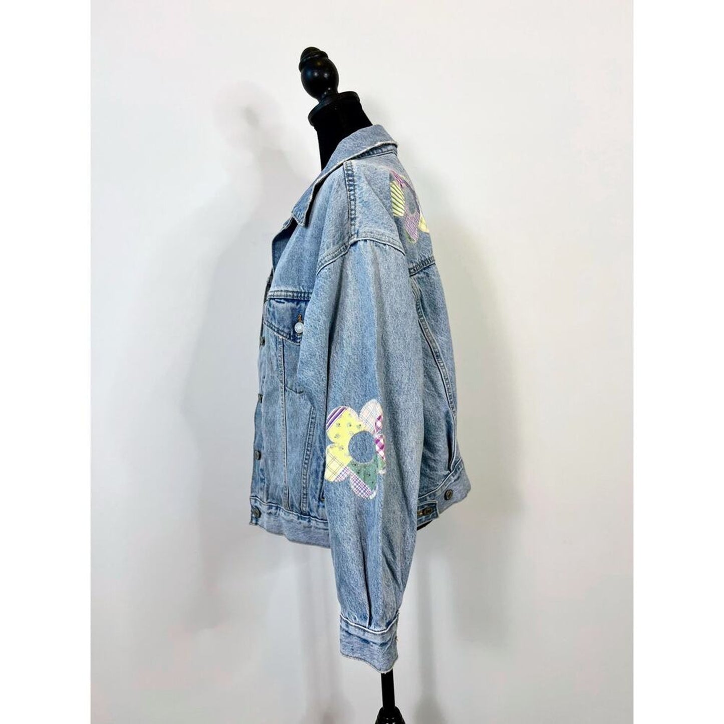 Levi's 90's Trucker Denim Jacket in Light Blue Small Button‎ Front Patch Pockets