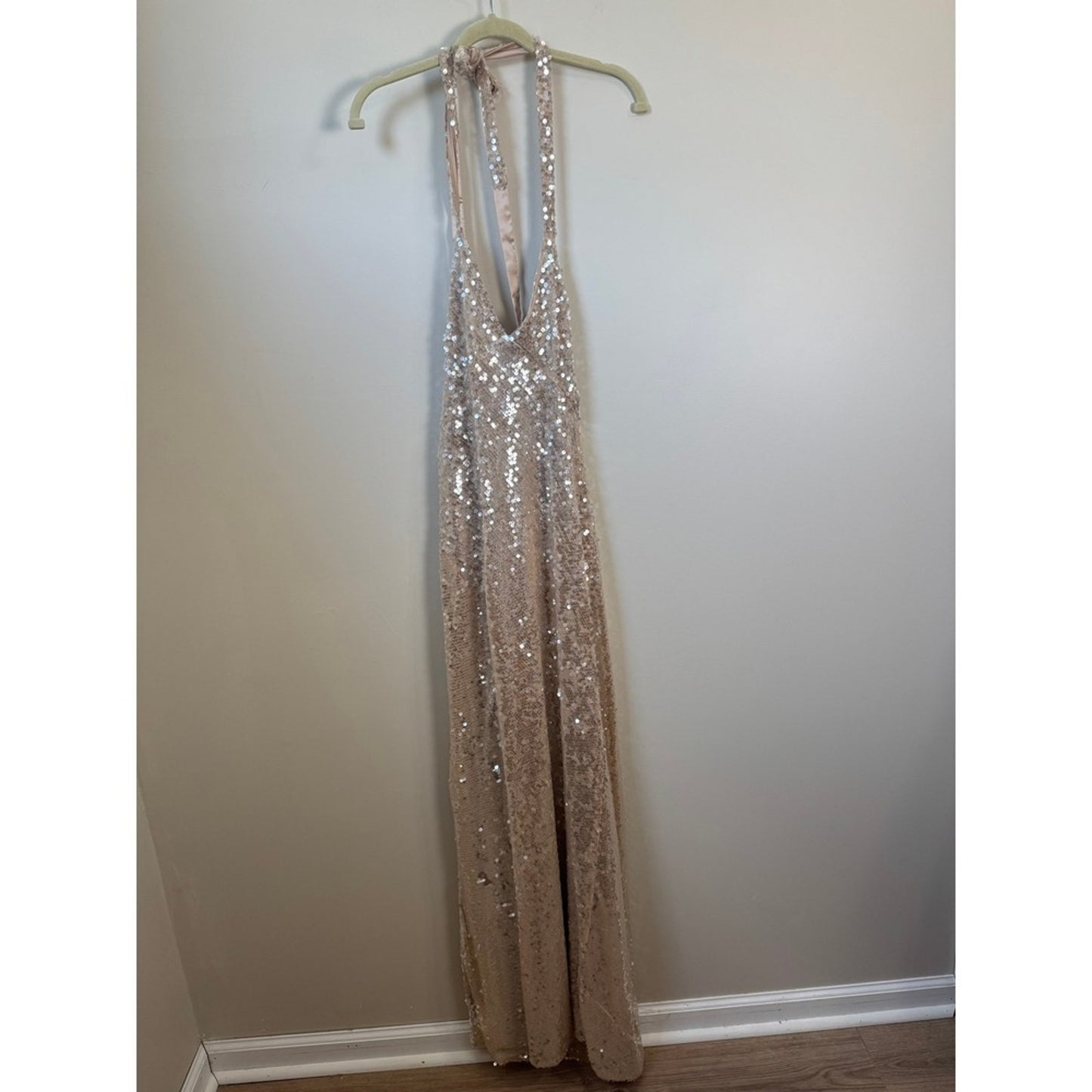 Show Me Your Mumu Sequin Maxi Dress Champagne Gold Halter Slit Gown Small