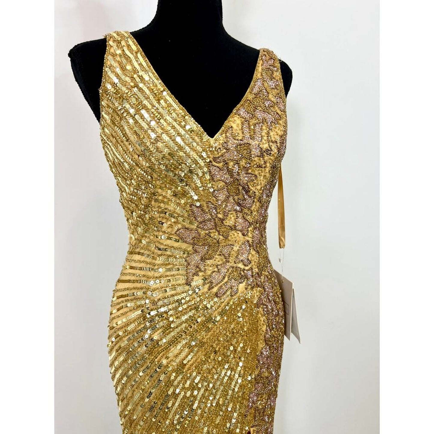 Mac‎ Duggal Gold Sequin Slit Gown Size 2