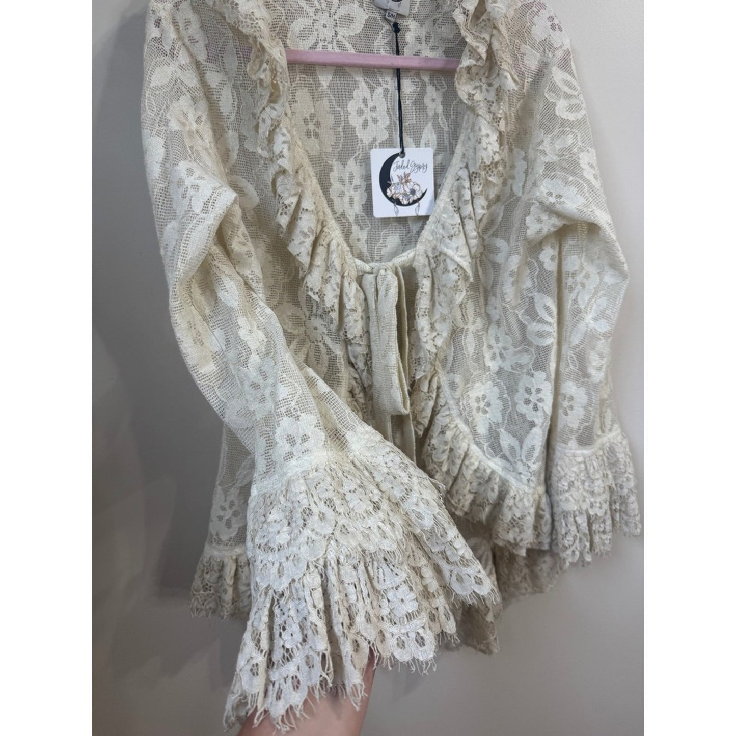 Jaded Gypsy Cream Floral Lace Ruffle Tie Front Cardigan Bohemian Romantic S/M