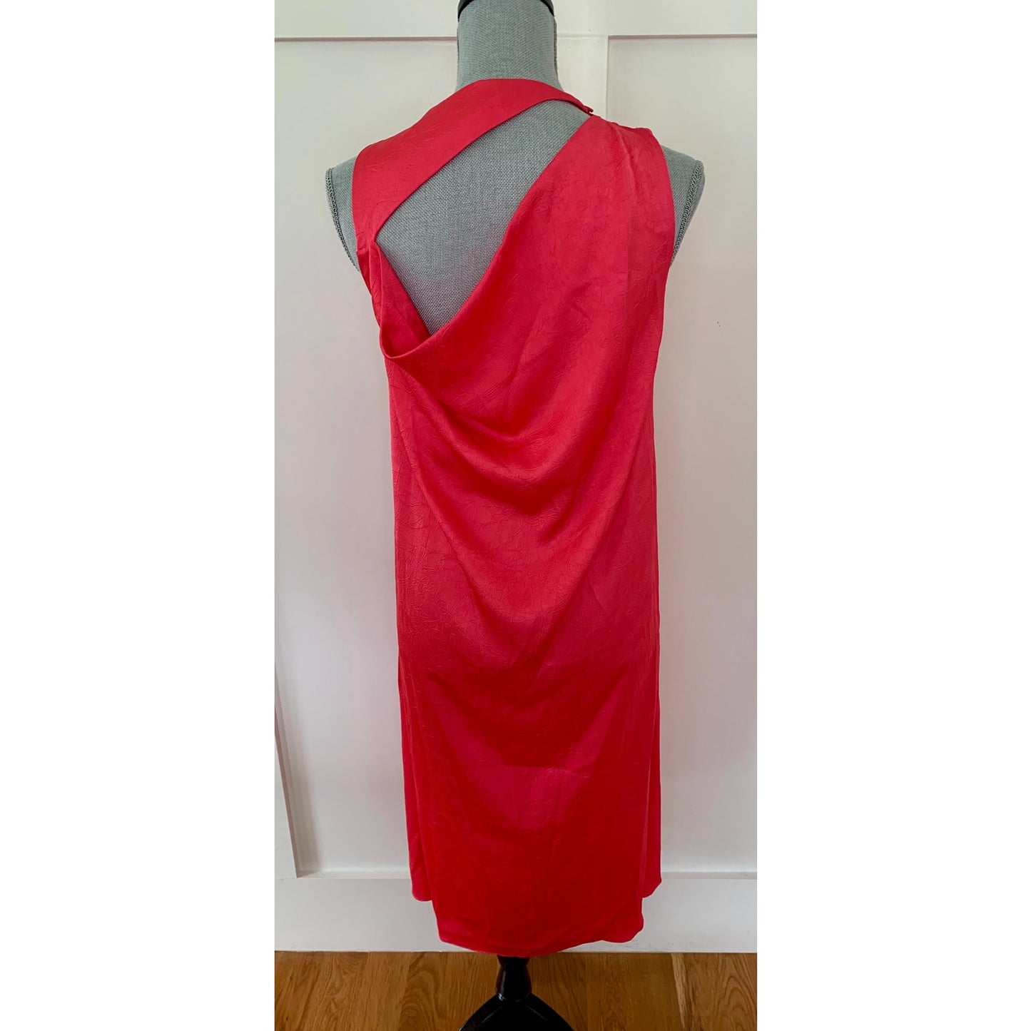 Baum Und Pferdgarten Amami Satin Shift Dress in Bright Pink Size 34 Sleeveless