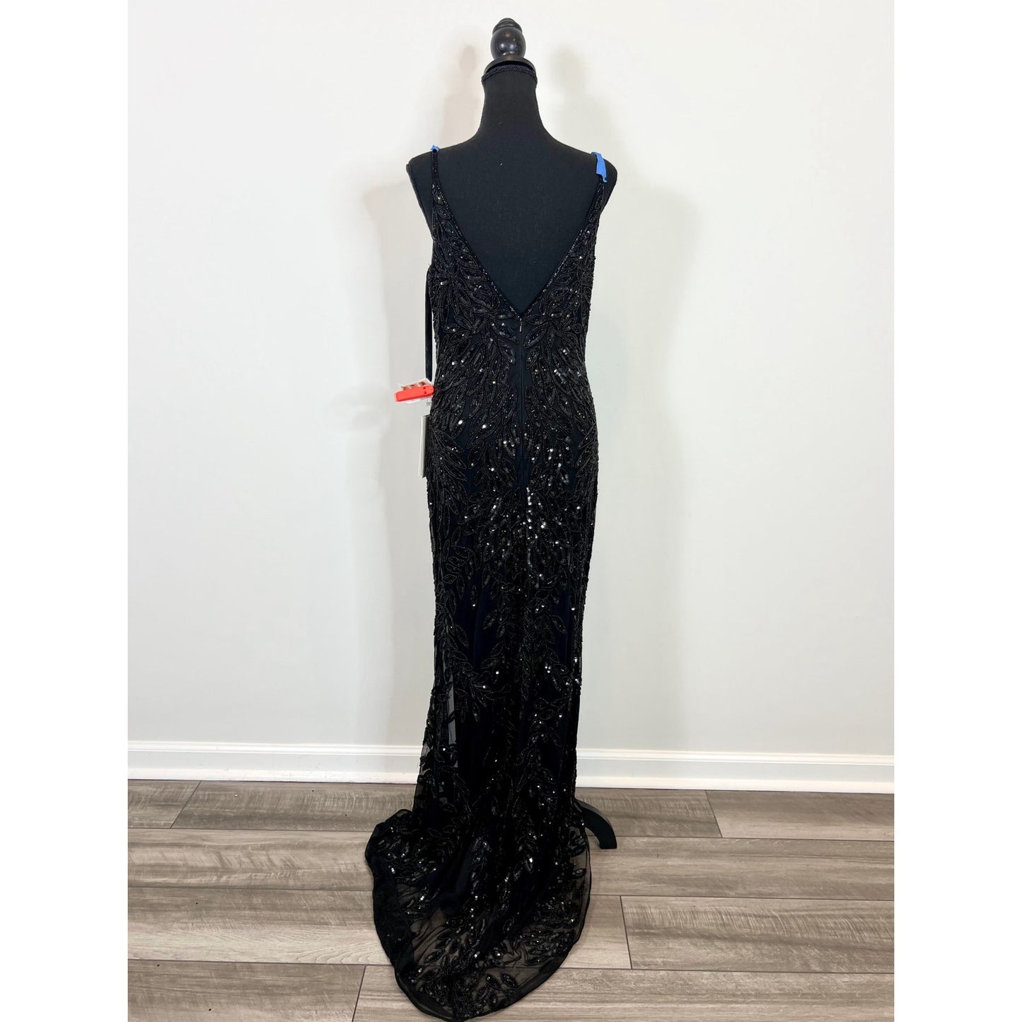Mac Duggal Embellished Leaf Beaded Gown Black Size 6