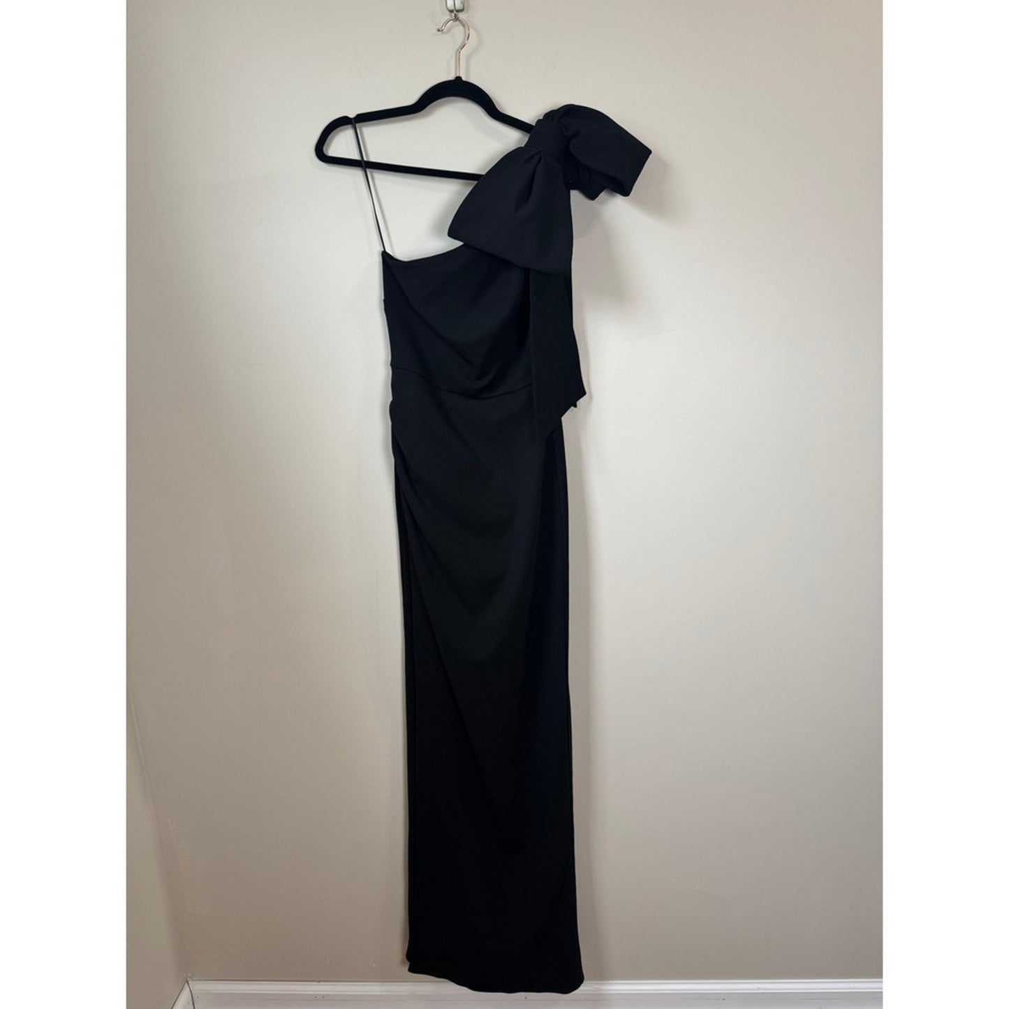 Show Me Your Mumu Women Black One Shoulder Bow Maxi Dress Slit Small