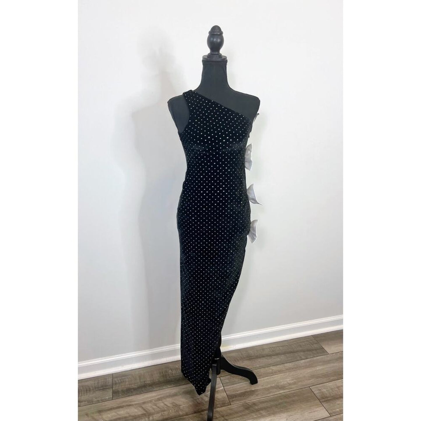 Majorelle x‎ Bridget Julia Bow Gown in Black/White Small One Shoulder Velvet