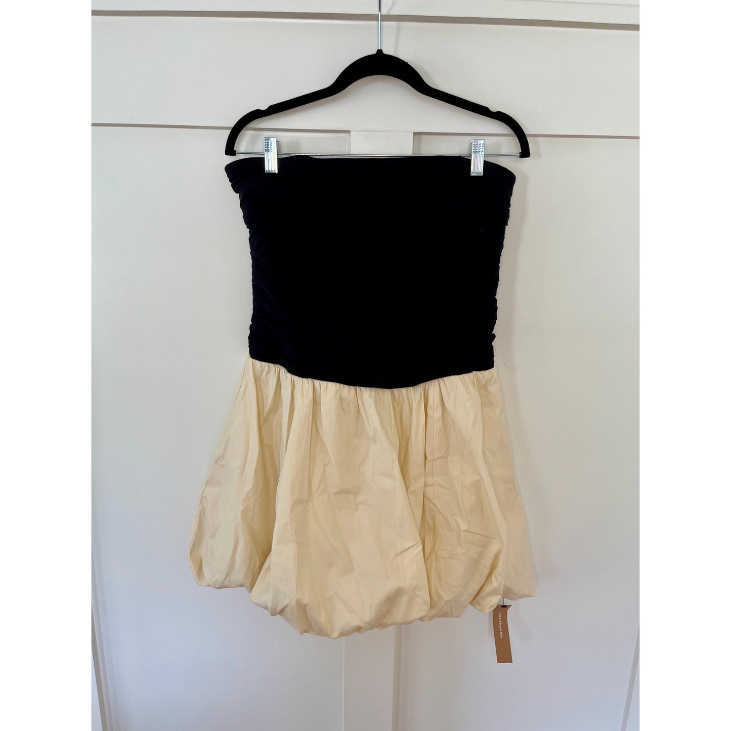 NEW NWT Reformation Clea Bubble Mini Dress Black and Sugar Size 10