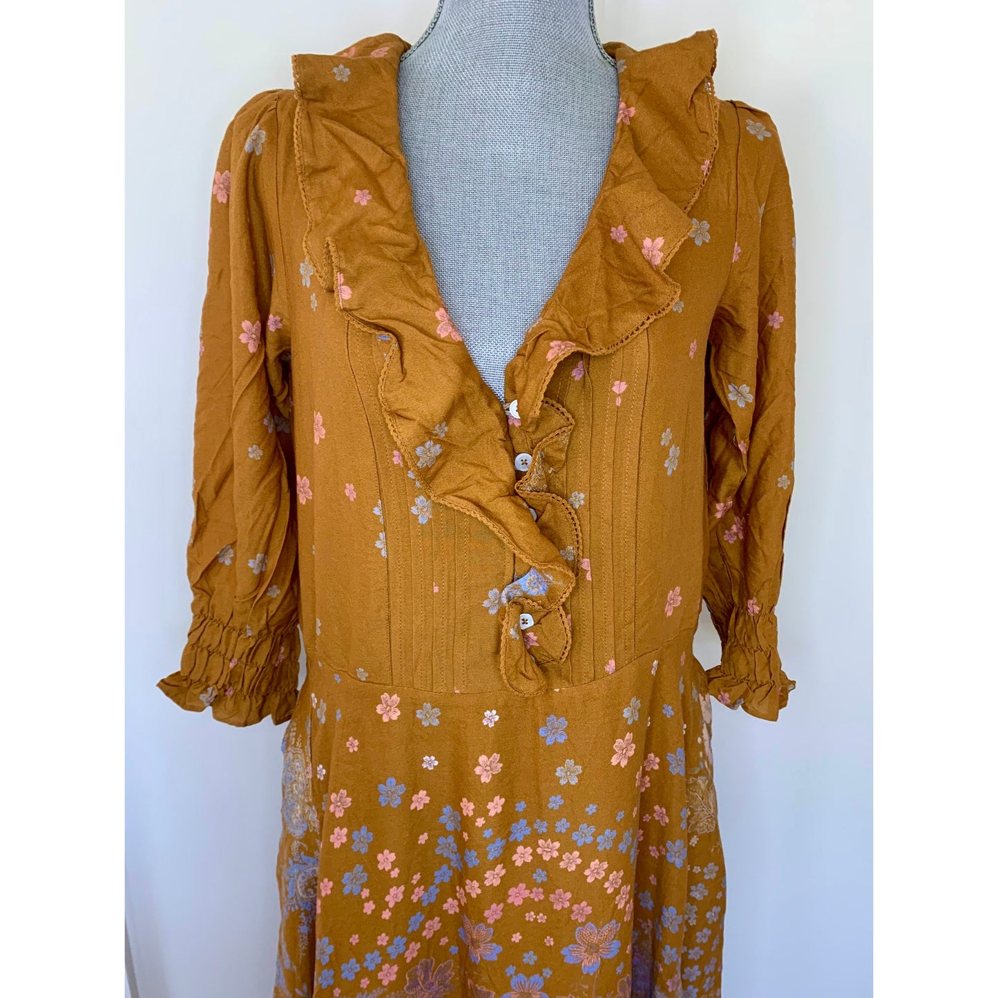 Free People Talsey Boho Floral Peasant Ruffled in Gold Small Floral 3/4 Sleeve
