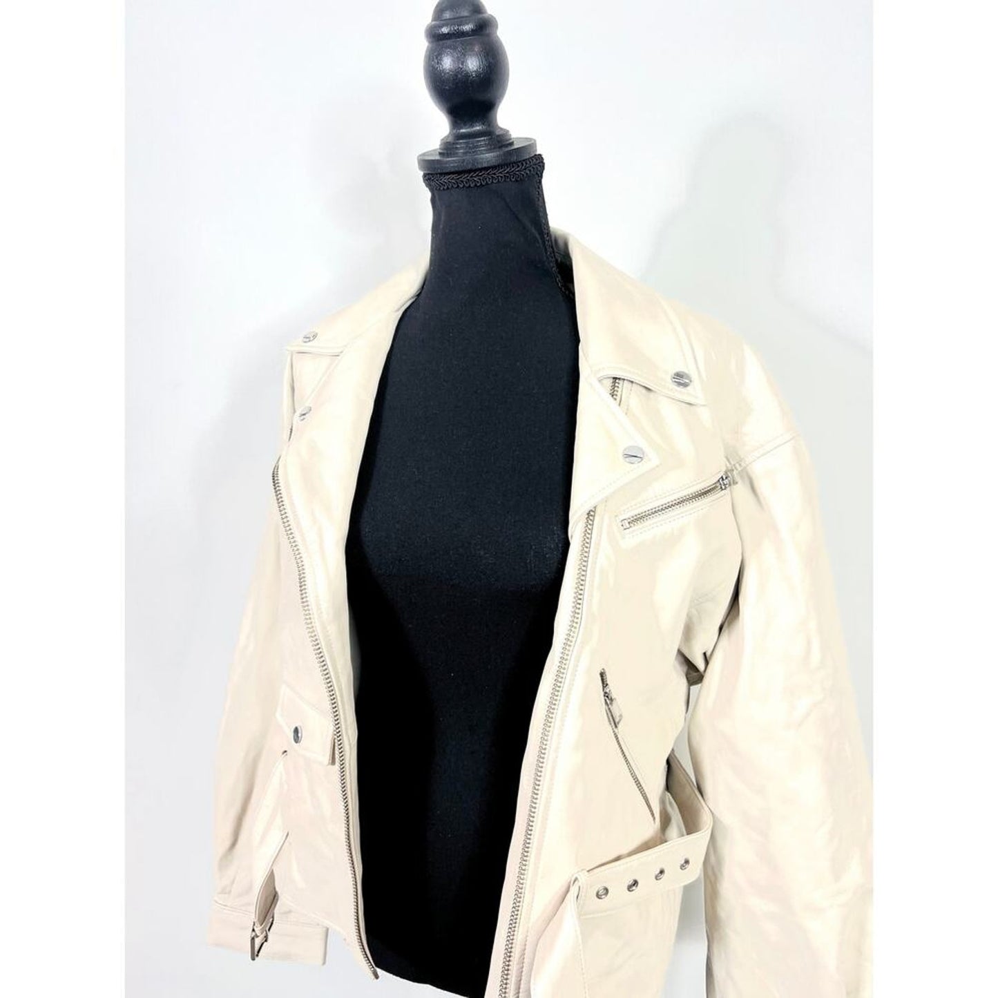 LAMARQUE Daniela Motorcycle Jacket‎ in Bone Small Leather Full Zip Belted Lined